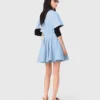 Ausgestelltes Hemdkleid