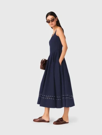 Ausgestelltes Midikleid