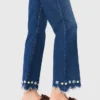 Bootcut-Jeans mit Perlenverzierung