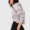 Cropped-Sweatshirt mit gesticktem Logo