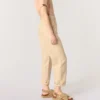 Flache Sandalen in Raffia-Optik