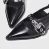 Flache Slingbacks mit Lederriemen