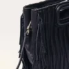 Gesteppte M Bag aus Leder