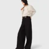Hose mit weitem Bein