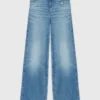 Jeans mit Kettengürtel