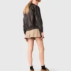 Kurze Lederjacke