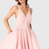 Kurzes, ausgestelltes Baumwollkleid