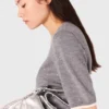 Kurzärmeliger Pullover mit Strasssteinen