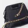 Ledertasche mit Kettenriemen