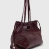 M-Tasche aus geknittertem Leder