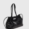 M-Tasche aus geknittertem Leder