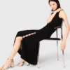 Maxikleid aus geripptem Strick mit Cut-outs