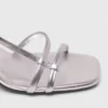 Metallic-Riemchensandalen mit Absatz