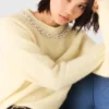 Pullover mit abnehmbarem Kragen mit Schmuckstein