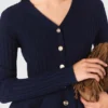 Strickjacke mit Schößchen