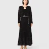 Strickjacke mit Strasssteinen