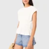 Tailliertes T-Shirt mit Falten