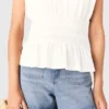 Tailliertes T-Shirt mit Falten