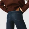 Weite Jeans mit aufgesetzten Taschen