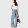 Weite Jeans mit Blumenstickerei
