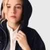 Windjacke mit Kapuze und Strasssteinen